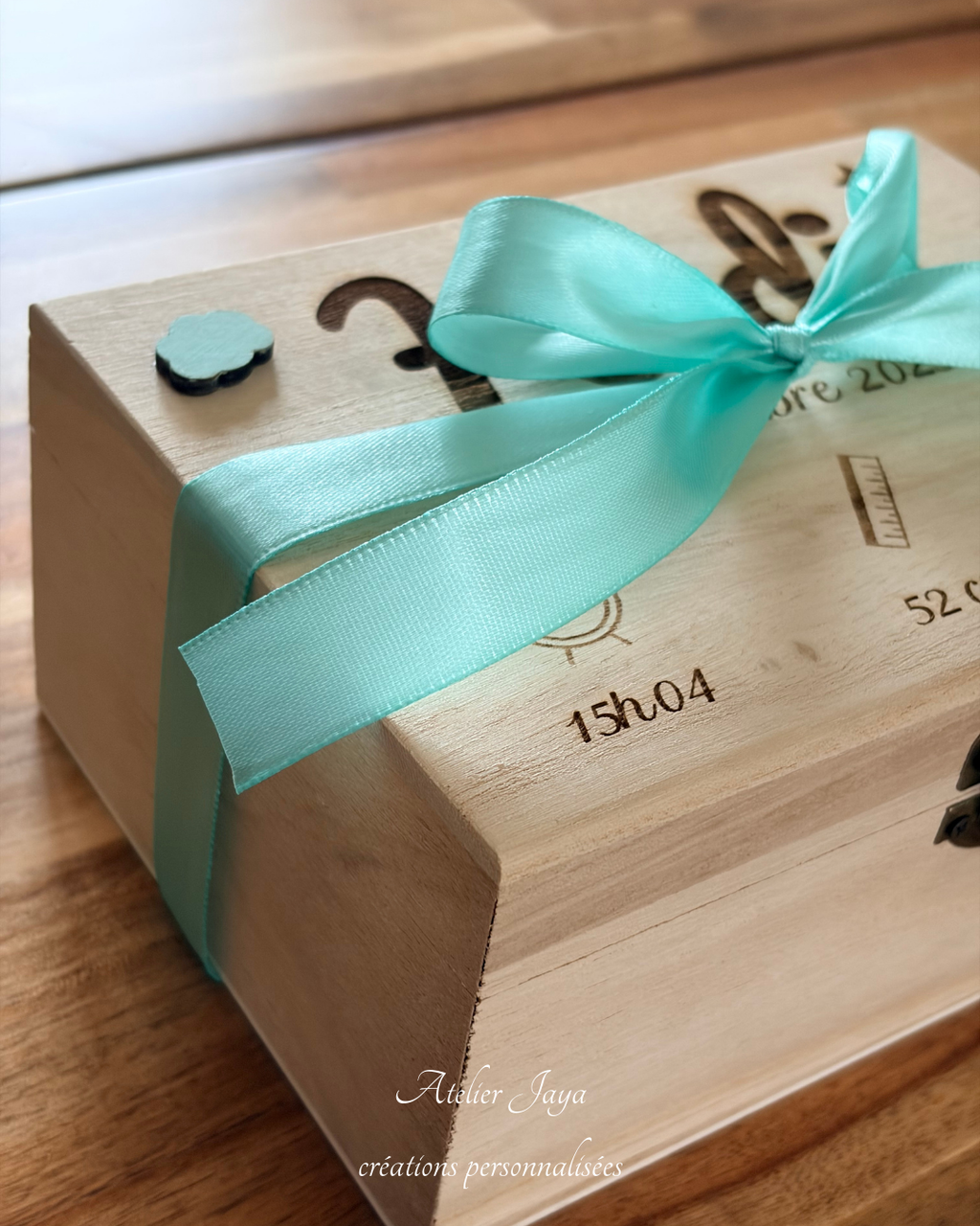 Boite de naissance gravée - Le début d'une histoire