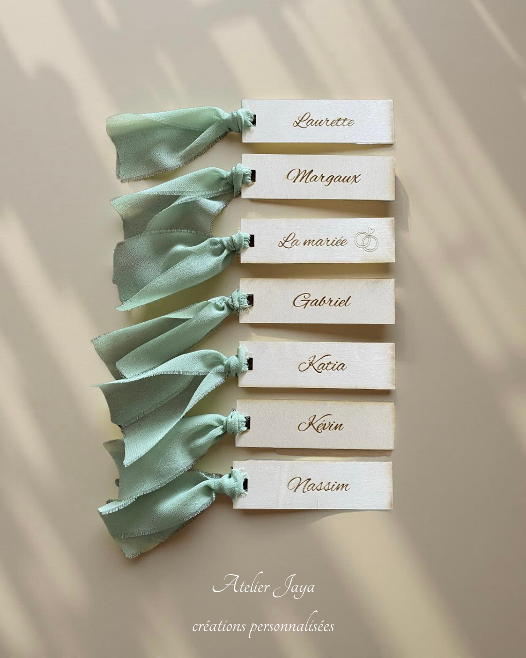 Marque-place en bois personnalisé